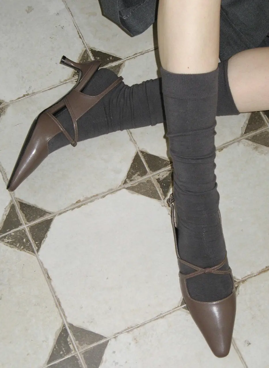 ROSIE Rosie Cross Slingback Kitten Mid-Heel 5cm Pumps